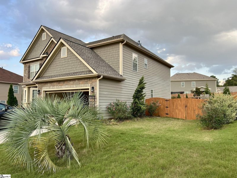 Property image 2 at 612 Diamond Ridge Way, Duncan, SC 29334