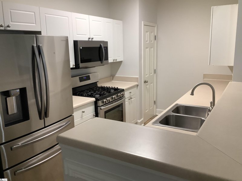 Property image 3 of 431 Mckenna Circle in McKenna Commons, Greenville, SC 29615-2682