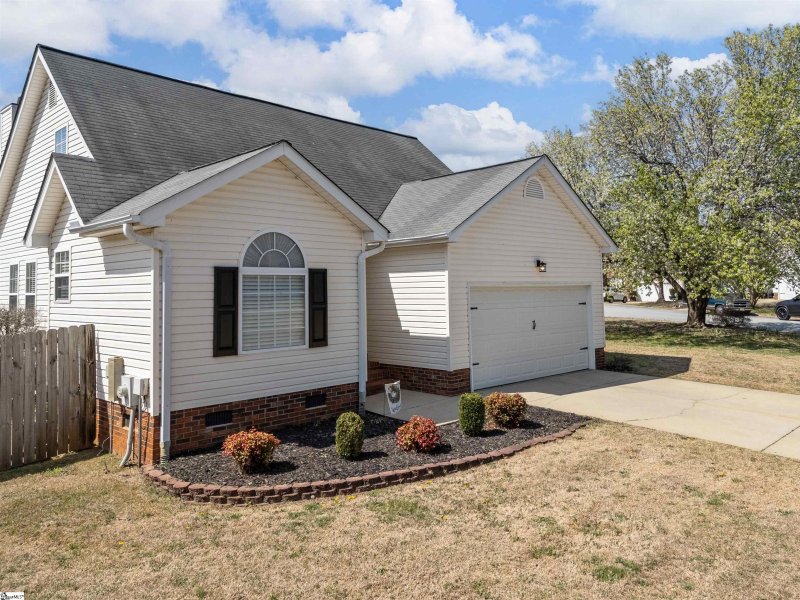 Property image 3 at 509 Windy Meadow Way, Simpsonville, SC 29680