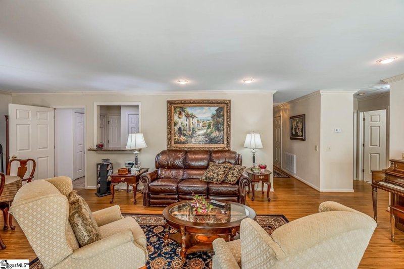 Property image 5 at 4 Milstead Way, Greenville, SC 29615