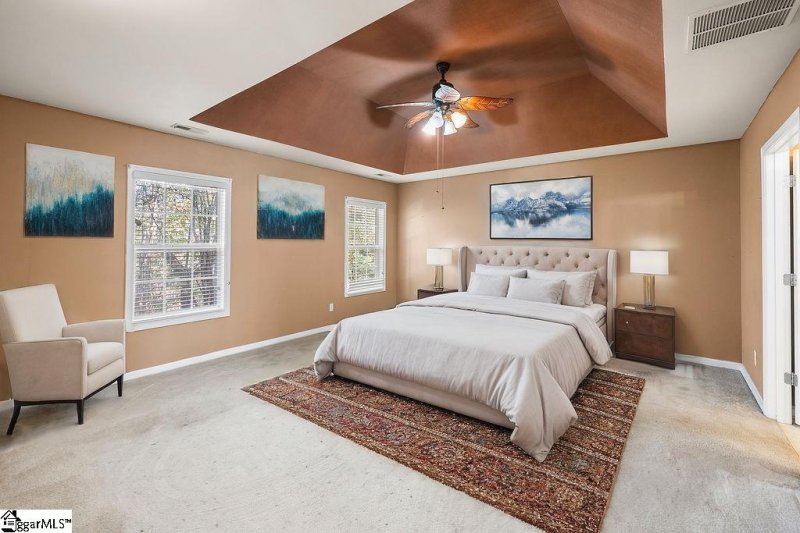 Property image 4 at 4 Breezewood Court, Greenville, SC 29607