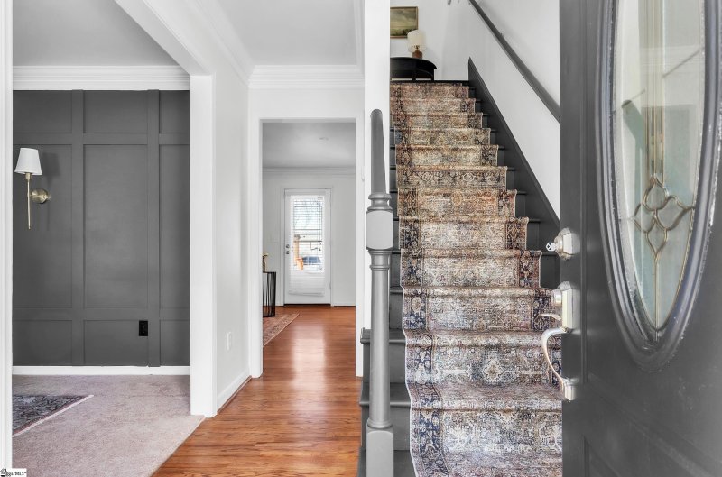 Property image 3 at 110 Woodway Drive, Greer, SC 29651