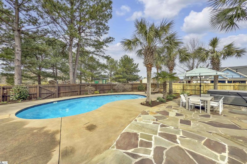 Property image 3 at 31 Heritage Point Drive, Simpsonville, SC 29681