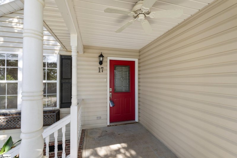 Property image 4 at 17 Simmons Avenue, Greenville, SC 29607
