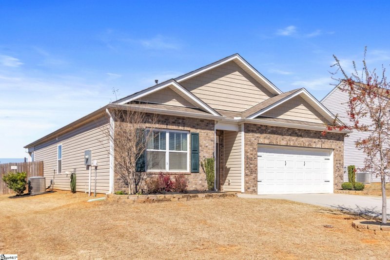 Property image 3 at 16 Crestwood Pines Trail, Piedmont, SC 29673