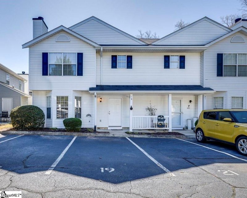 Property image 5 at 19 Allenwood Lane, Greer, SC 29650