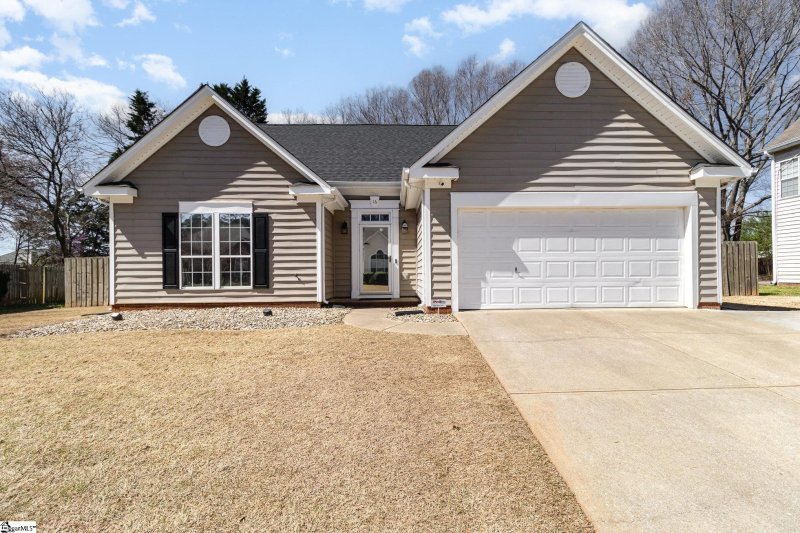 Property image 2 at 16 Crossvine Way, Simpsonville, SC 29680