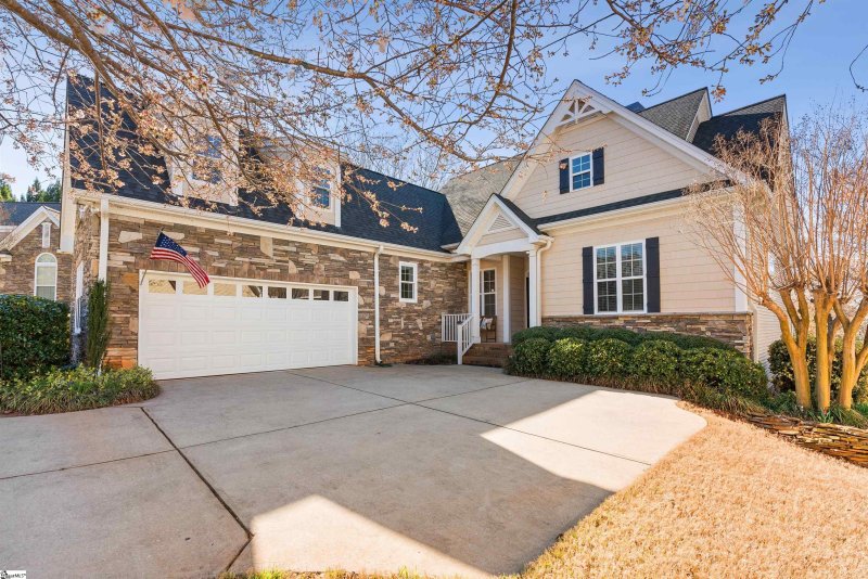 Property image 2 at 4 Boxford Court, Greer, SC 29650