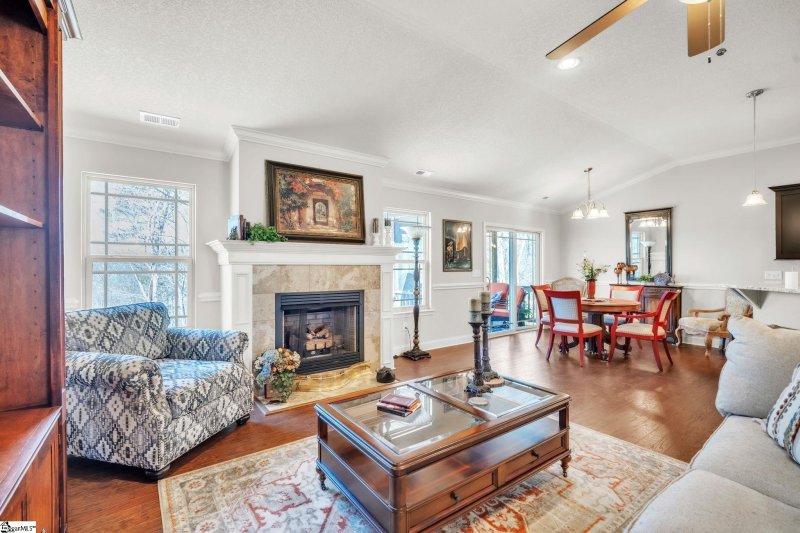 Property image 3 at 520 Scenic Oak Drive, Moore, SC 29369