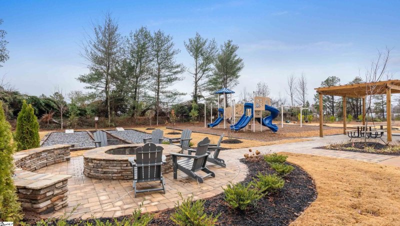 Property image 4 at 794 Embark Circle, Greer, SC 29651