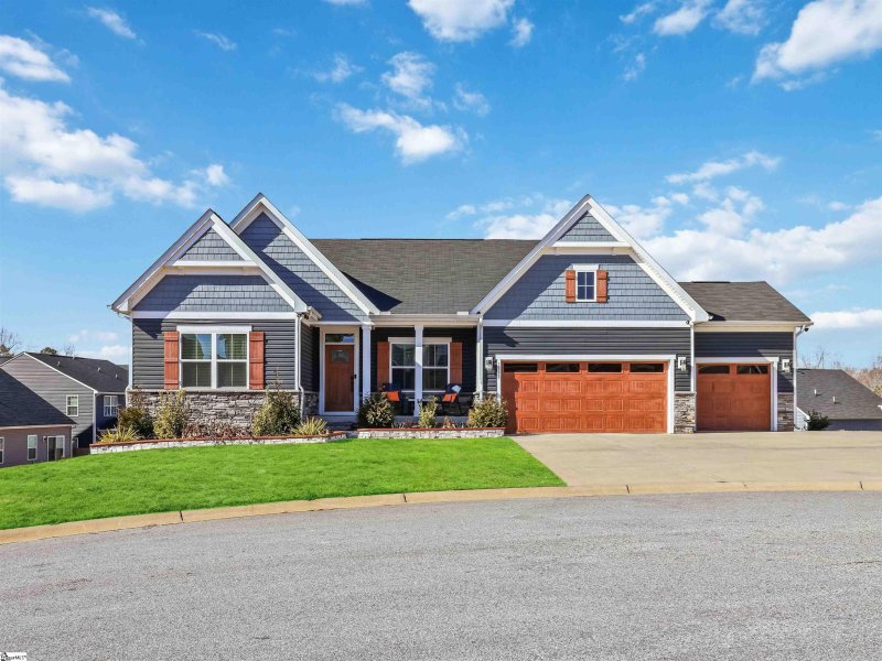 Property image 2 at 1711 Warrington Court, Spartanburg, SC 29369