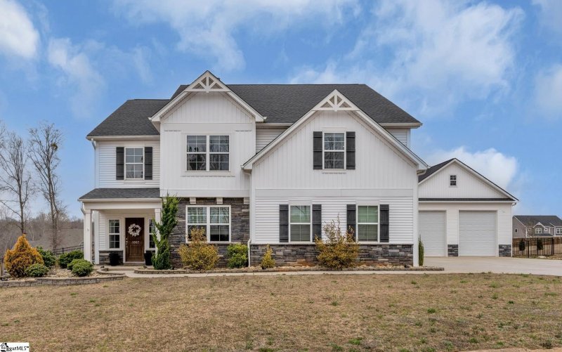 1007 Waterside Drive