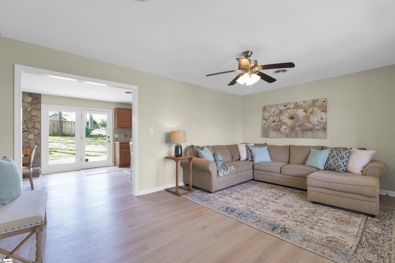 Property image 3 at 306 Richmond Drive, Greenville, SC 29617