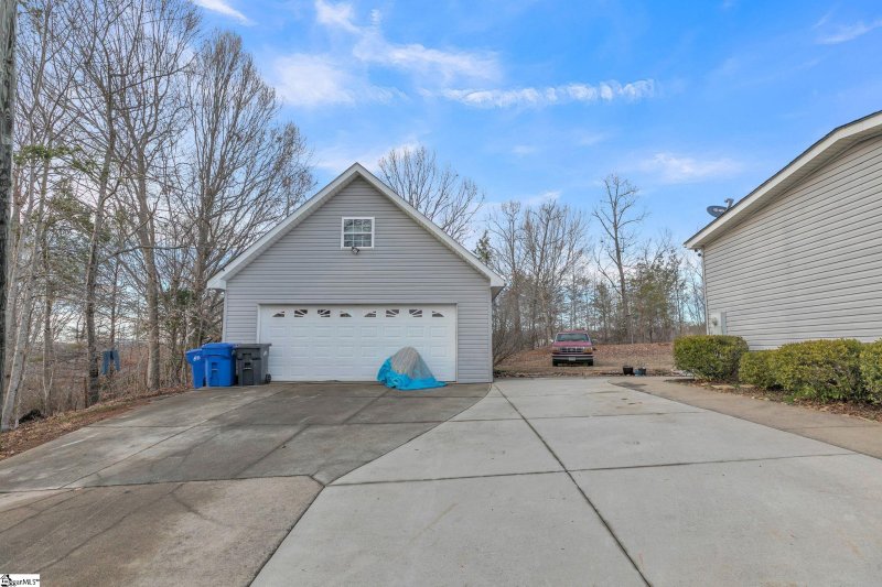 Property image 3 at 308 Port Road, Greenville, SC 29617