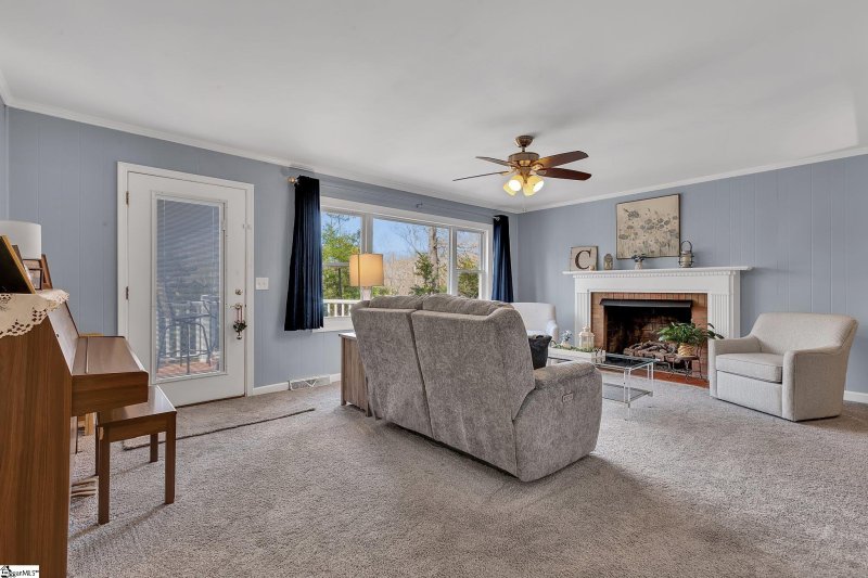 Property image 5 at 5 E Woodburn Drive, Taylors, SC 29687