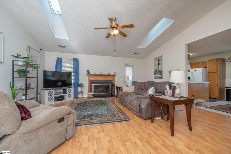 Property image 4 at 25 Chinaberry Lane, Simpsonville, SC 29680