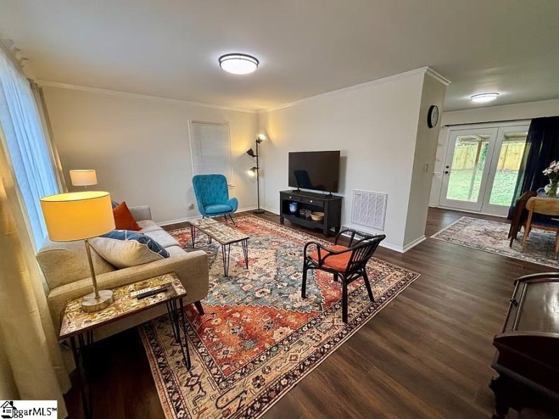 Property image 3 at 10 Yeoman Street, Greenville, SC 29605