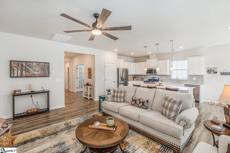 Property image 4 at 330 Sliding Rock Drive, Pendleton, SC 29670