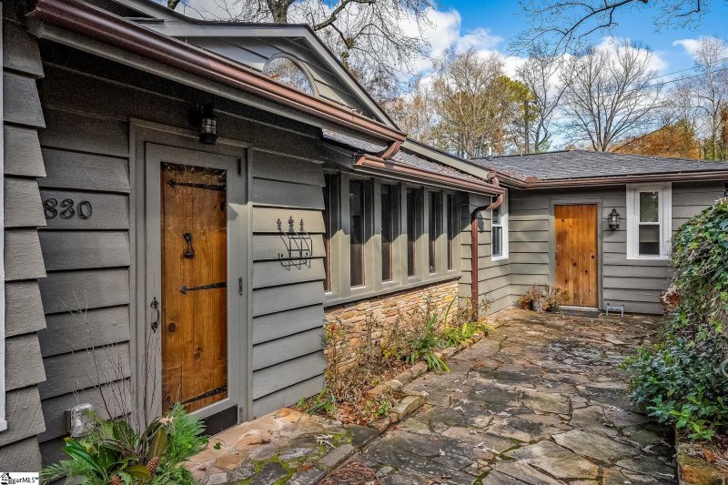 Property image 2 at 830 Lakeside Drive, Anderson, SC 29621