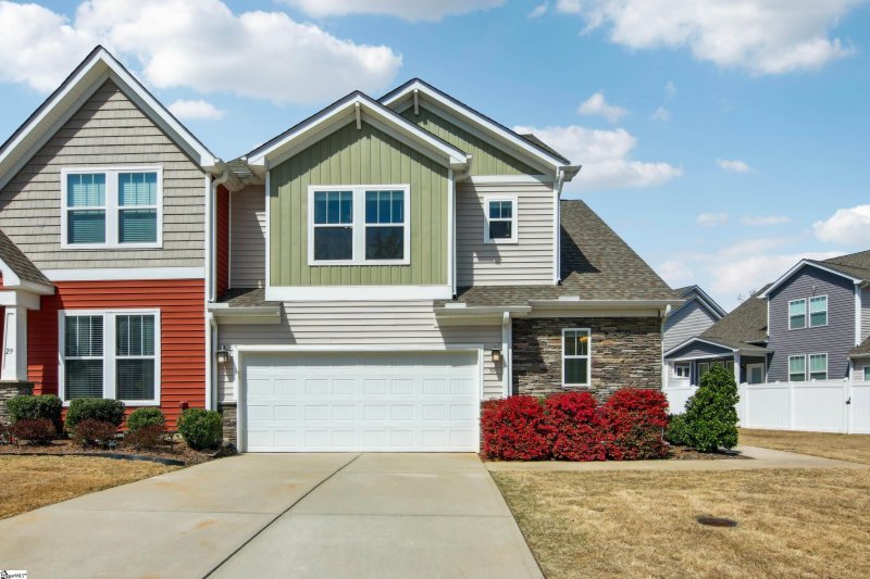 Property image 2 at 31 Creekhaven Lane, Taylors, SC 29687