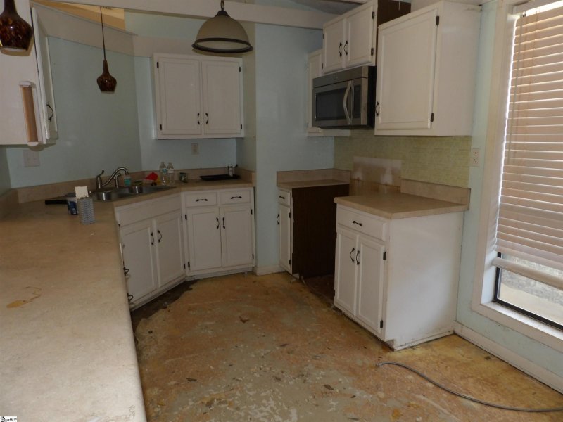 Property image 5 at 105 Gower Road, Spartanburg, SC 29303