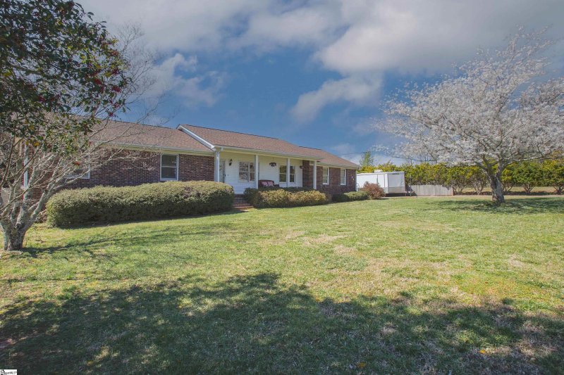 Property image 2 at 165 Beverly Circle, Liberty, SC 29657