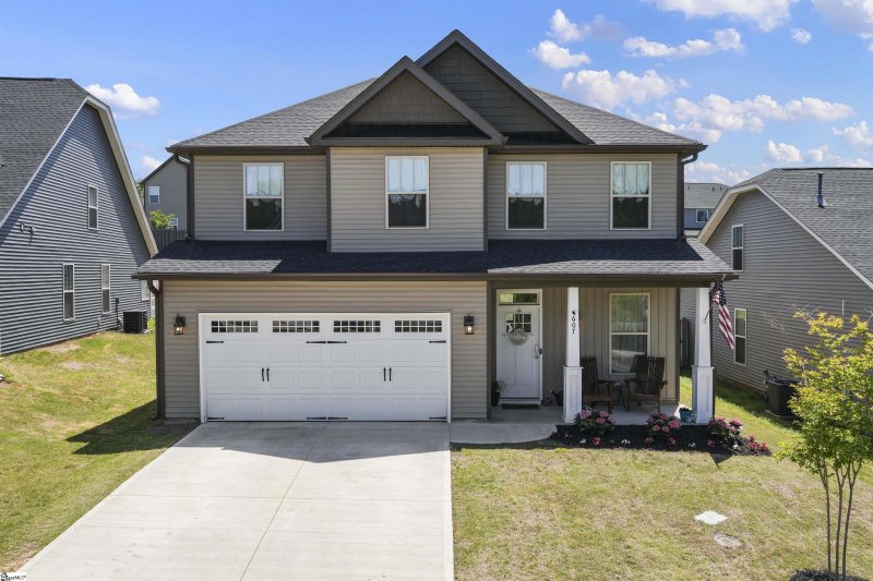 607 River Trace Loop