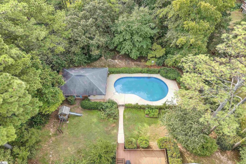 Property image 5 at 410 E Woodbury Lane, Spartanburg, SC 29301