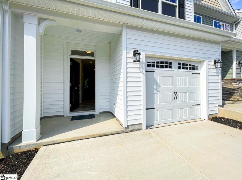 Property image 2 of 56 Fair Village Lane in Fairview Village, Simpsonville, SC 29680