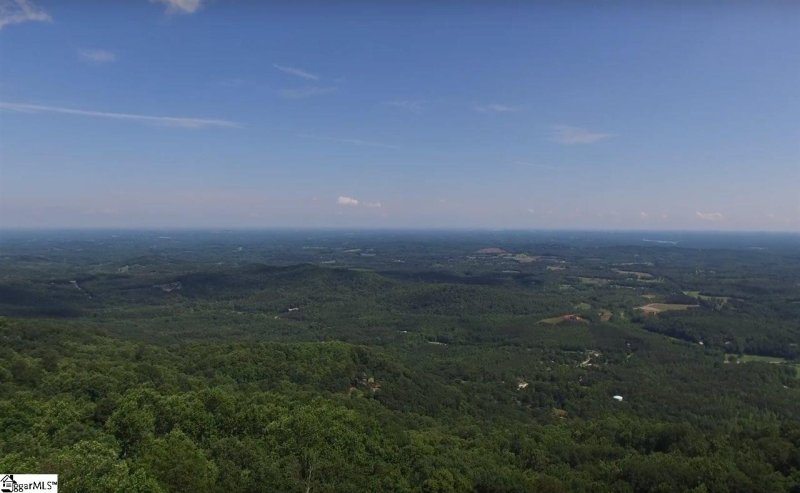 Property image 2 of 401 Stony Road in The Cliffs at Glassy, Landrum, SC 29356