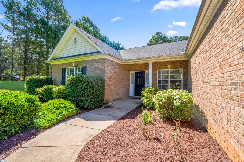 Property image 3 at 101 Riddle Road, Simpsonville, SC 29681