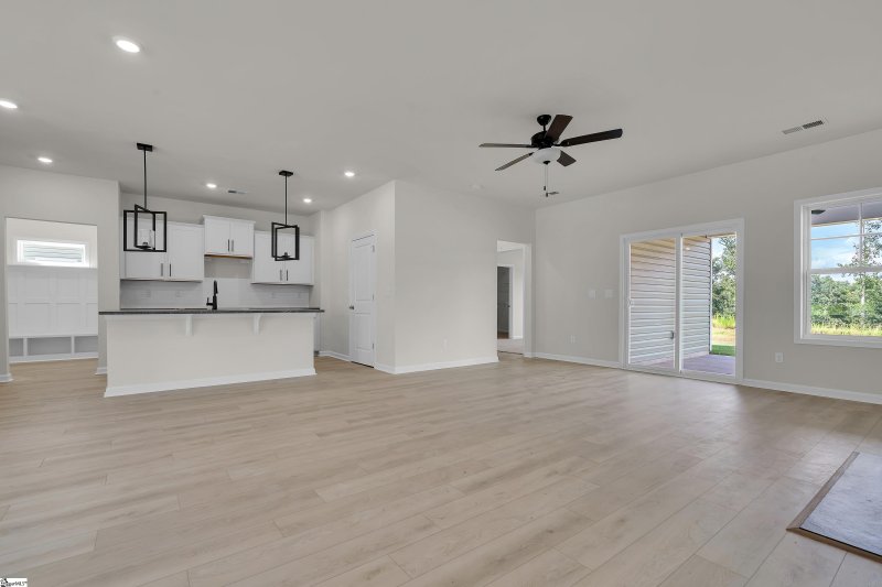 Property image 3 at 139 Hunter Ridge Drive, Boiling Springs, SC 29316