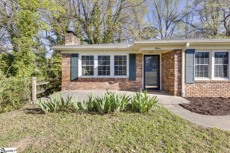 Property image 2 at 15 Conway Drive, Greenville, SC 29615