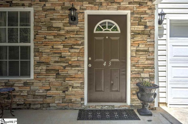 Property image 3 at 43 Birdsong Lane, Taylors, SC 29687