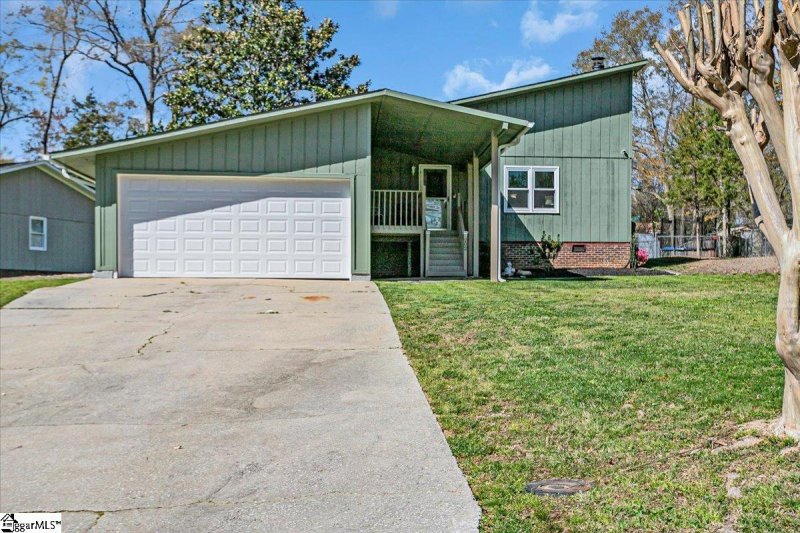Property image 2 at 202 Stonegate Road, Simpsonville, SC 29681