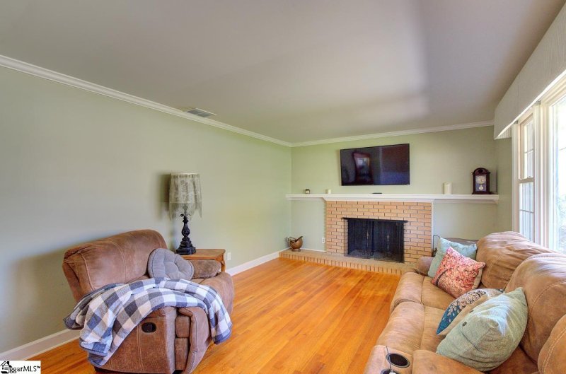 Property image 4 of 411 Westcliffe Way in Westcliffe, Greenville, SC 29611