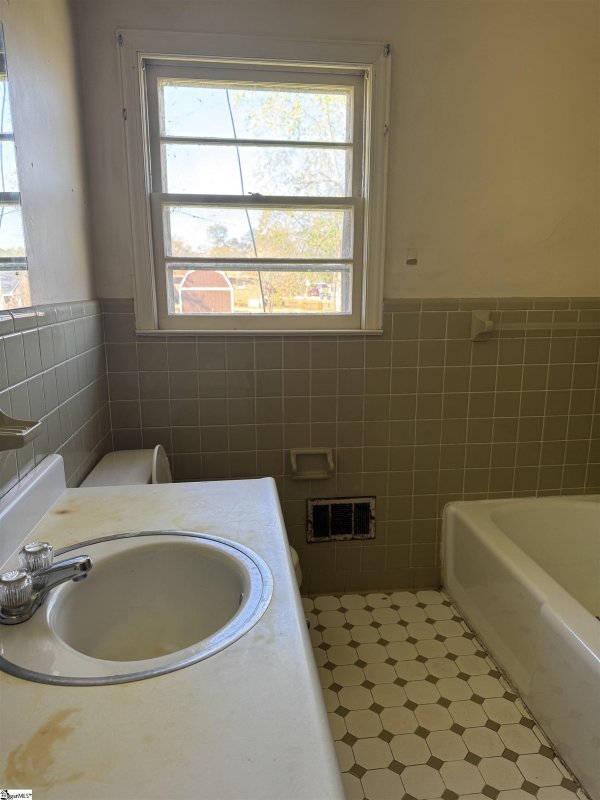 Property image 5 at 203 Montgomery Street, Laurens, SC 29360