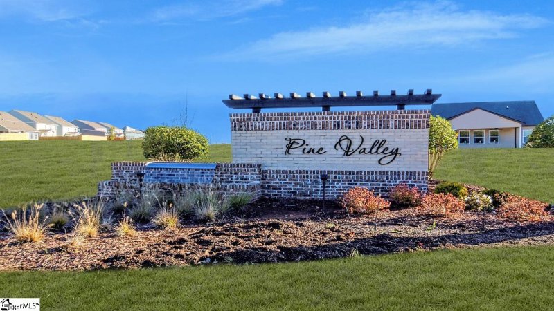 Property image 2 at 1816 Wabash Place, Boiling Springs, SC 29316