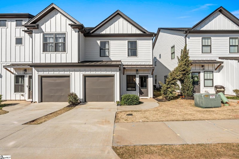 Property image 3 at 130 Park Avenue, Greer, SC 29651