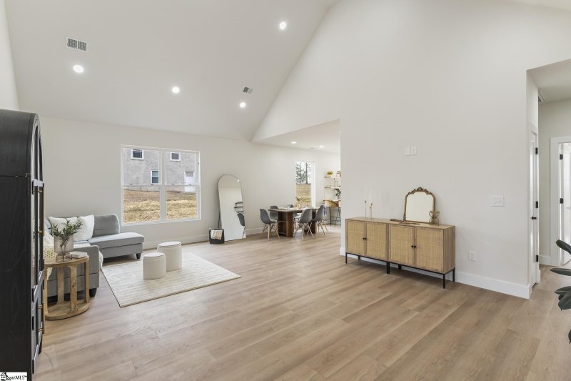 Property image 3 at 215 Sunset Drive, Easley, SC 29640