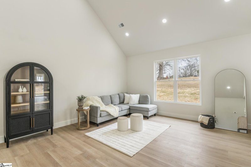 Property image 4 at 215 Sunset Drive, Easley, SC 29640