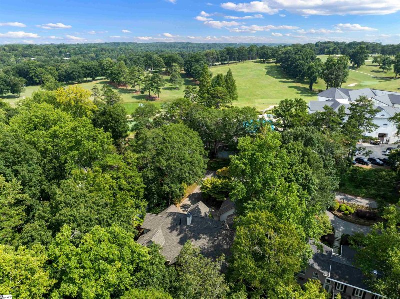 Property image 2 at 48 Rock Creek Drive, Greenville, SC 29605