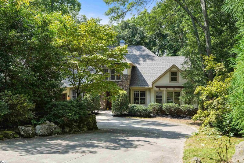 Property image 4 at 48 Rock Creek Drive, Greenville, SC 29605