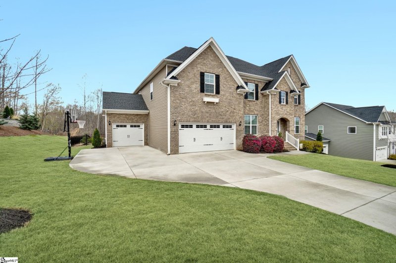 Property image 2 at 168 Scotts Bluff Drive, Simpsonville, SC 29681