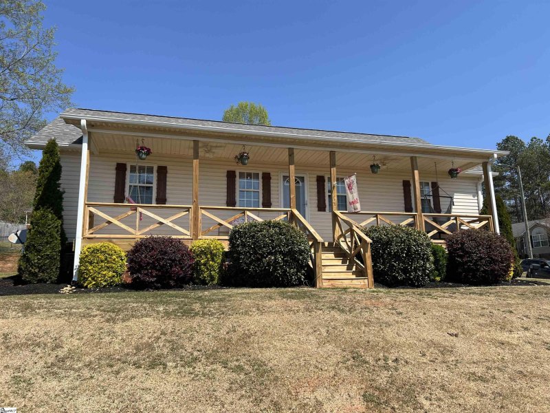 Property image 2 at 104 Sycamore Drive, Pickens, SC 29671