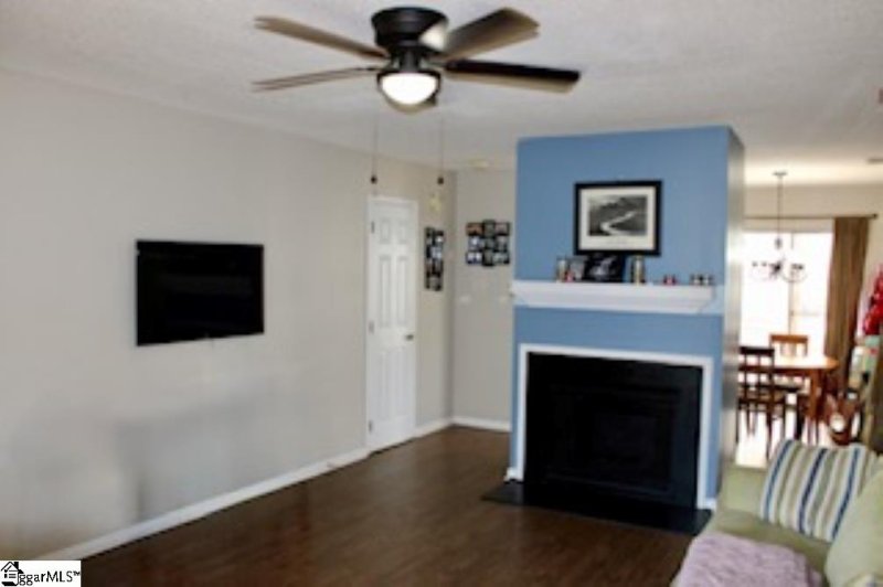 Property image 4 of 10 Allenwood Lane in Hammett Farms, Greer, SC 29650