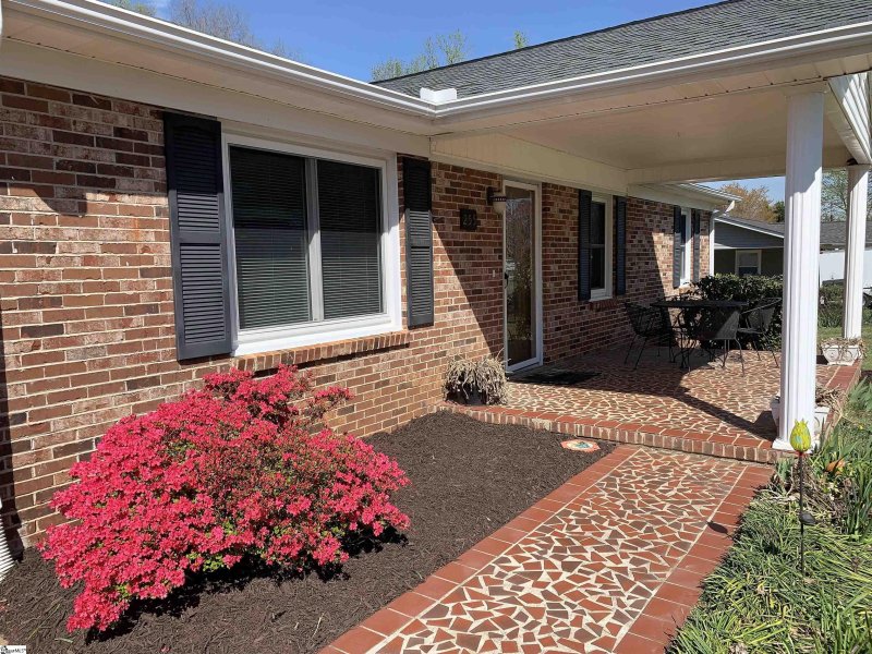 Property image 3 at 255 Clearview Circle, Travelers Rest, SC 29690