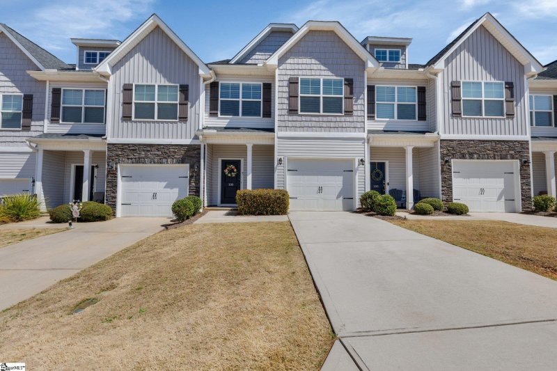 108 Clingstone Trail