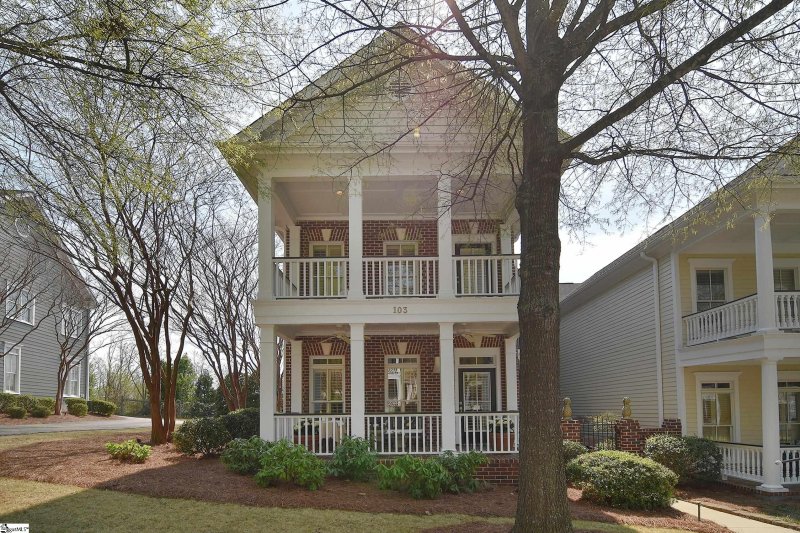 Property image 2 at 103 Rivoli Lane, Greenville, SC 29615