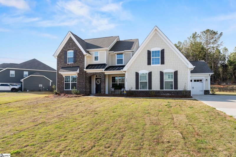 Property image 3 at 302 Riverland Way, Greer, SC 29651